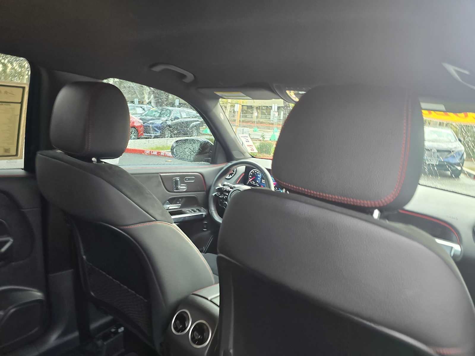 2024 Mercedes-Benz GLB GLB 250