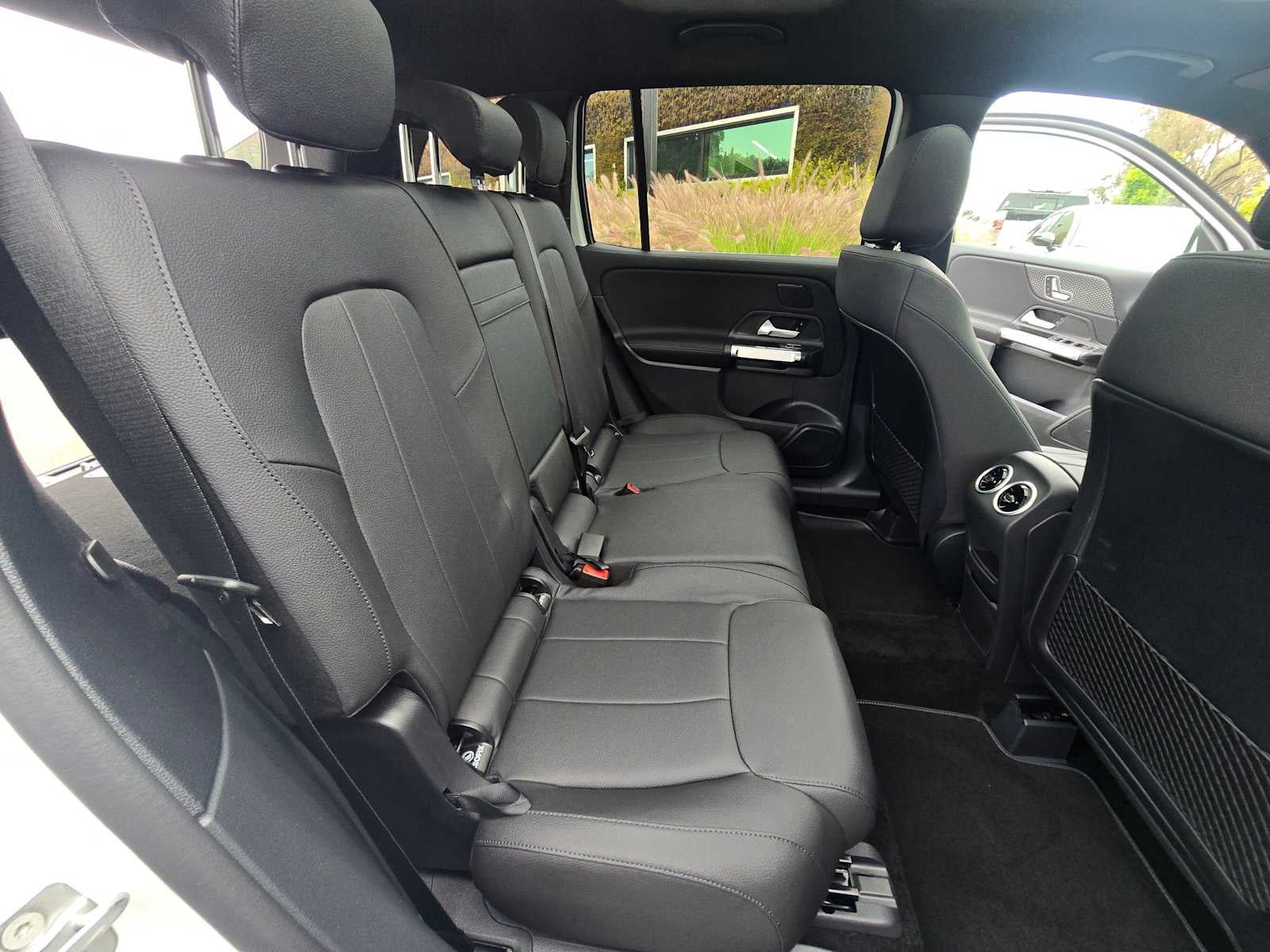 2026 Mercedes-Benz GLB 250 SUV