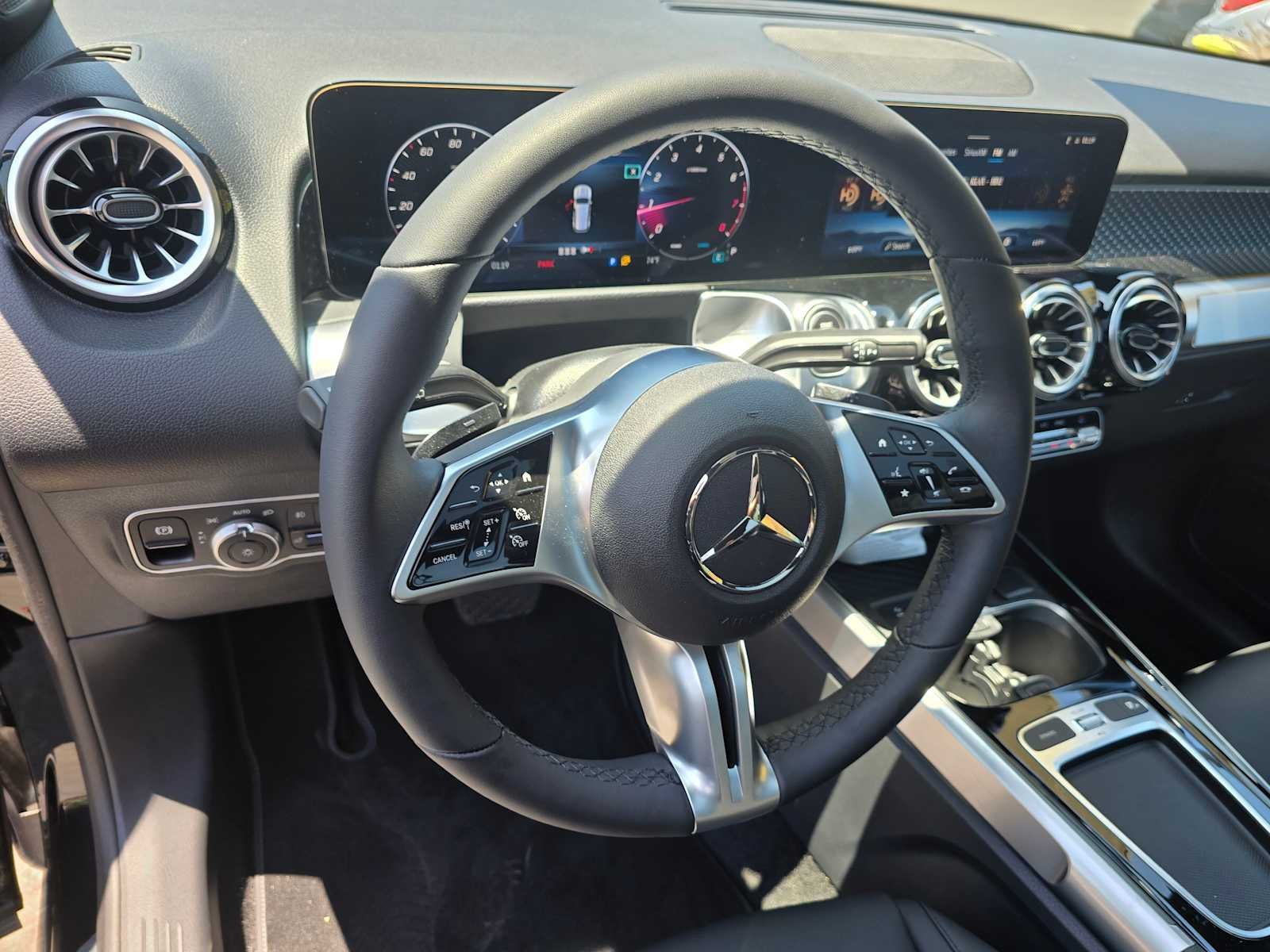 2025 Mercedes-Benz GLB 250 GLB 250