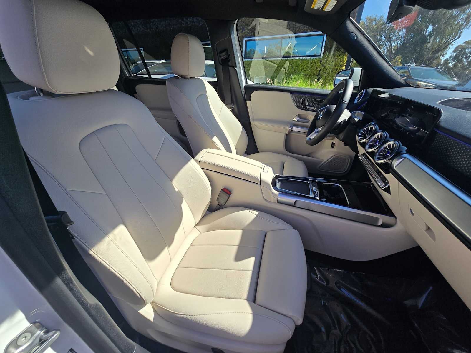 2025 Mercedes-Benz GLB 250 SUV