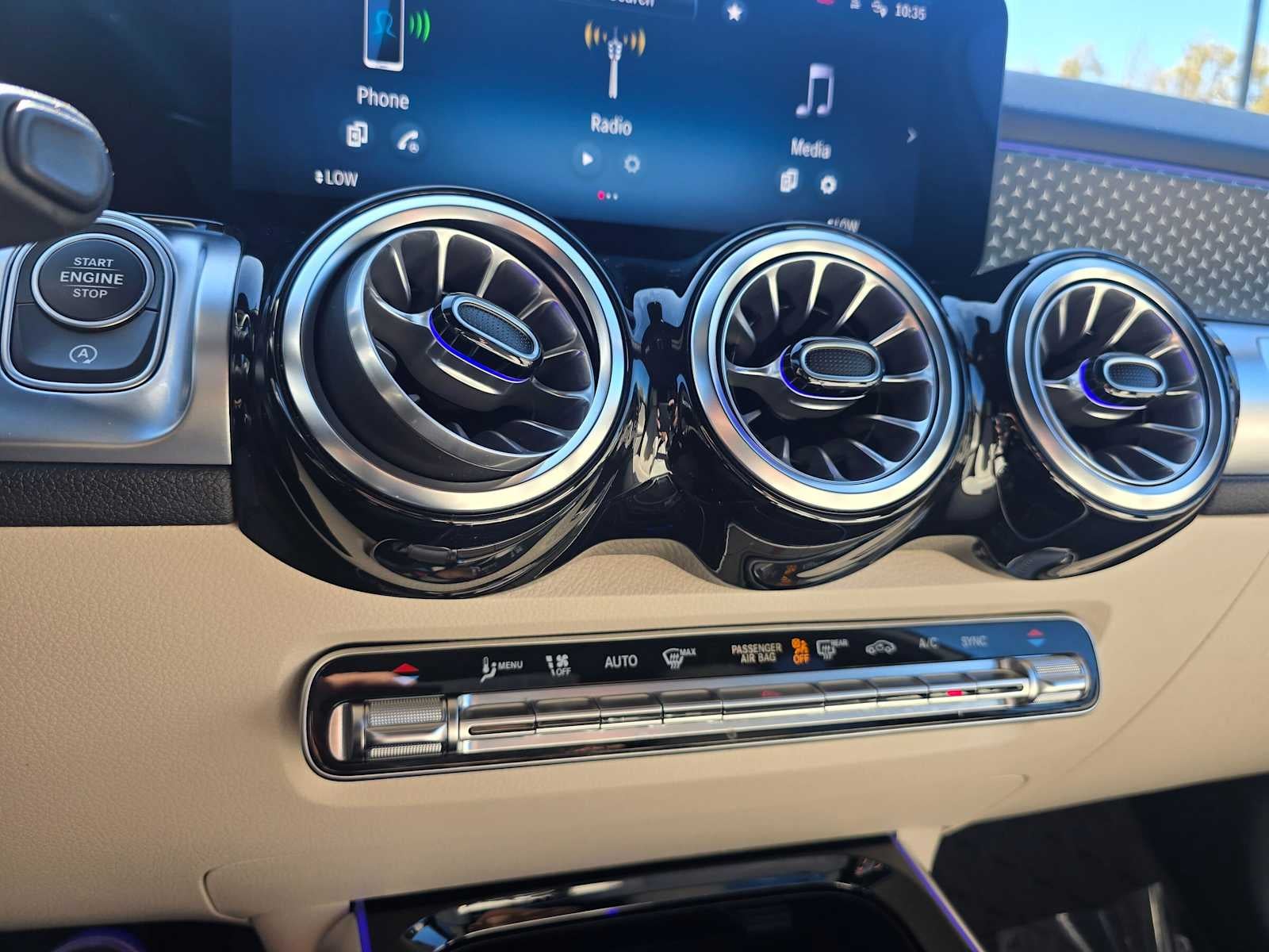 2025 Mercedes-Benz GLB 250 SUV