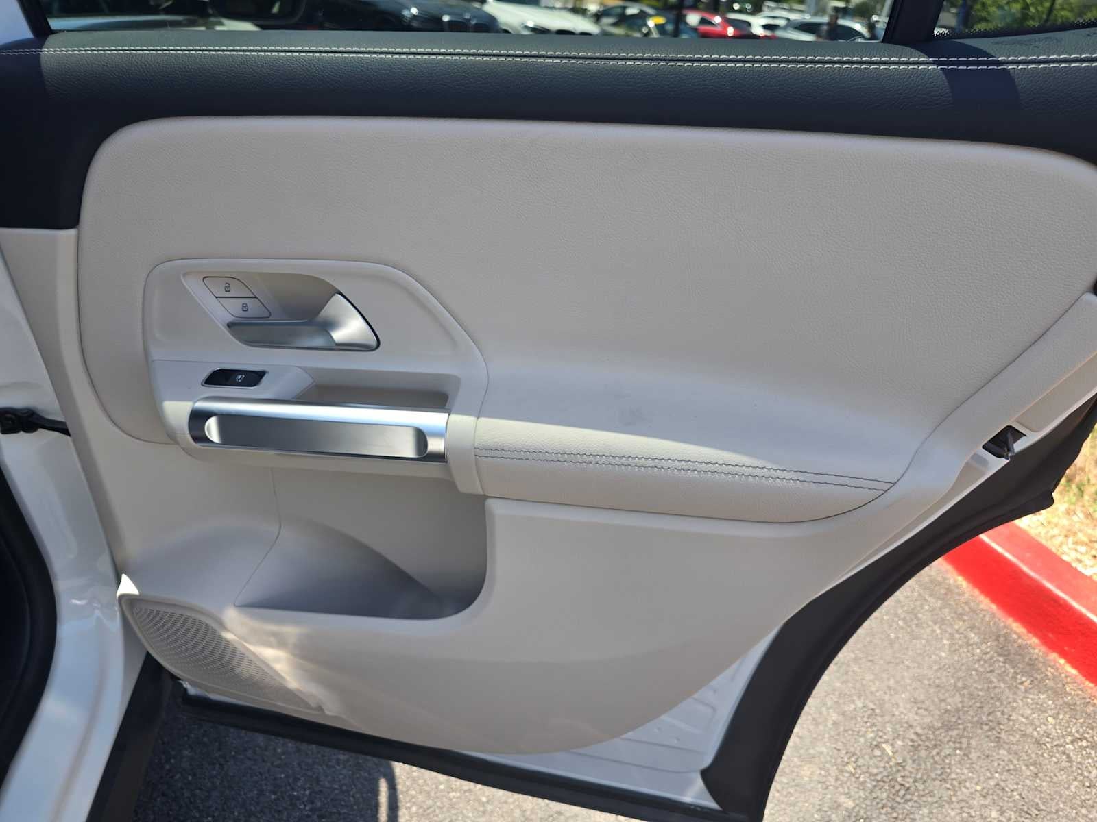 2025 Mercedes-Benz GLB 250 GLB 250