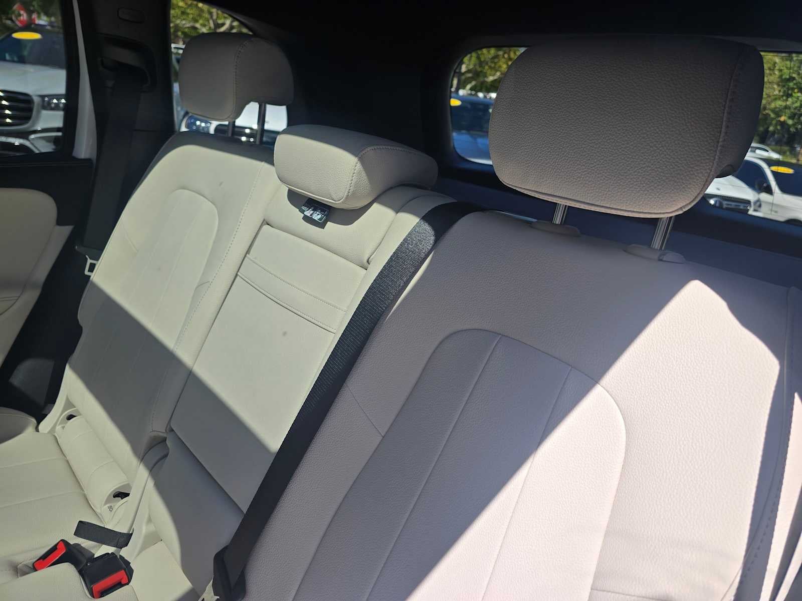 2026 Mercedes-Benz GLB 250 SUV