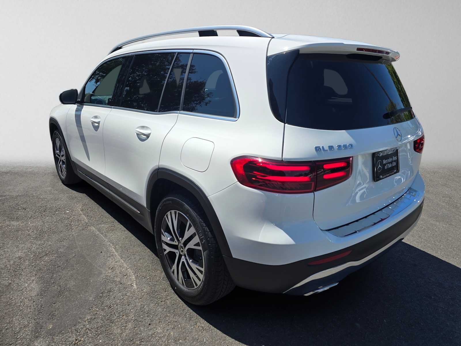 2026 Mercedes-Benz GLB 250 SUV