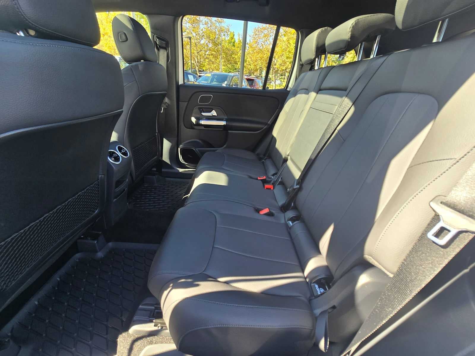 2026 Mercedes-Benz GLB 250 4MATIC® SUV