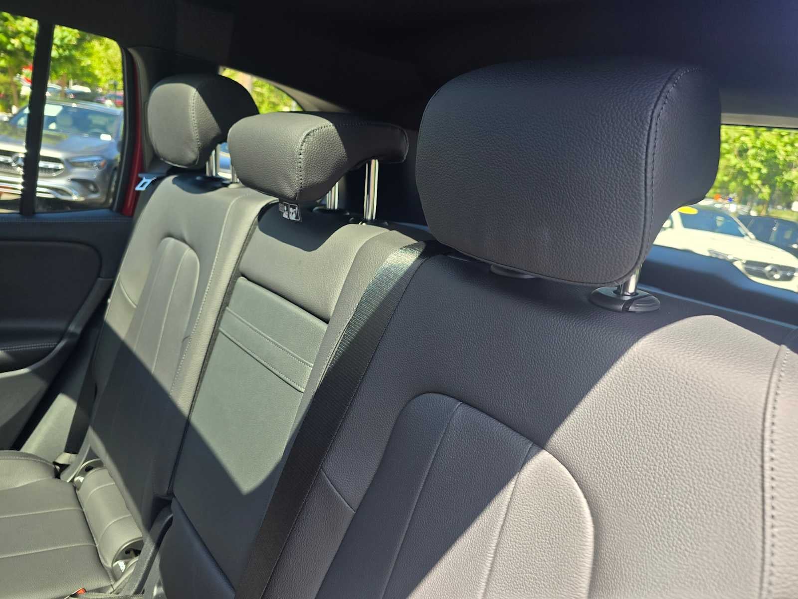 2026 Mercedes-Benz GLB 250 4MATIC® SUV