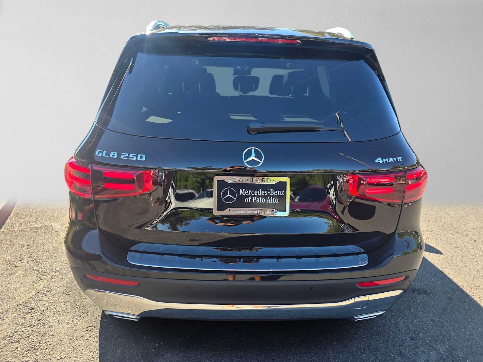 2026 Mercedes-Benz GLB 250 4MATIC® SUV