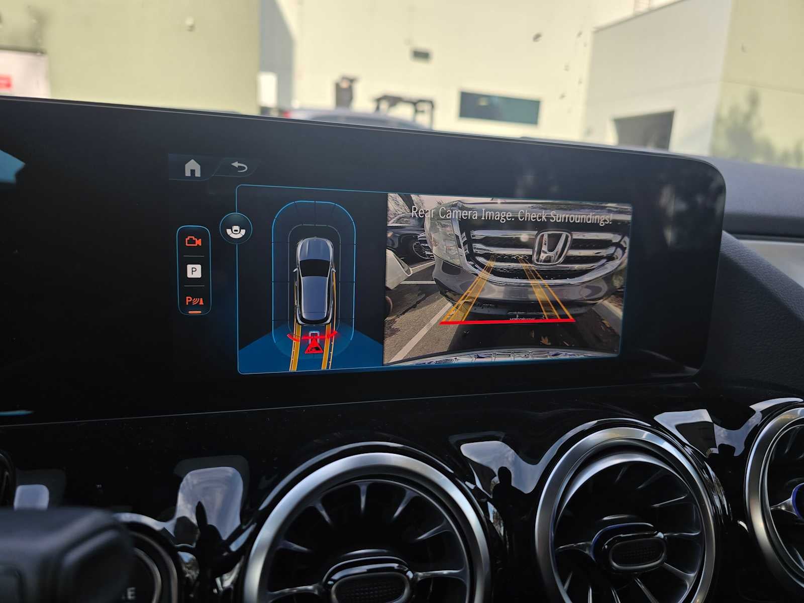 2026 Mercedes-Benz GLA AMG® GLA 35