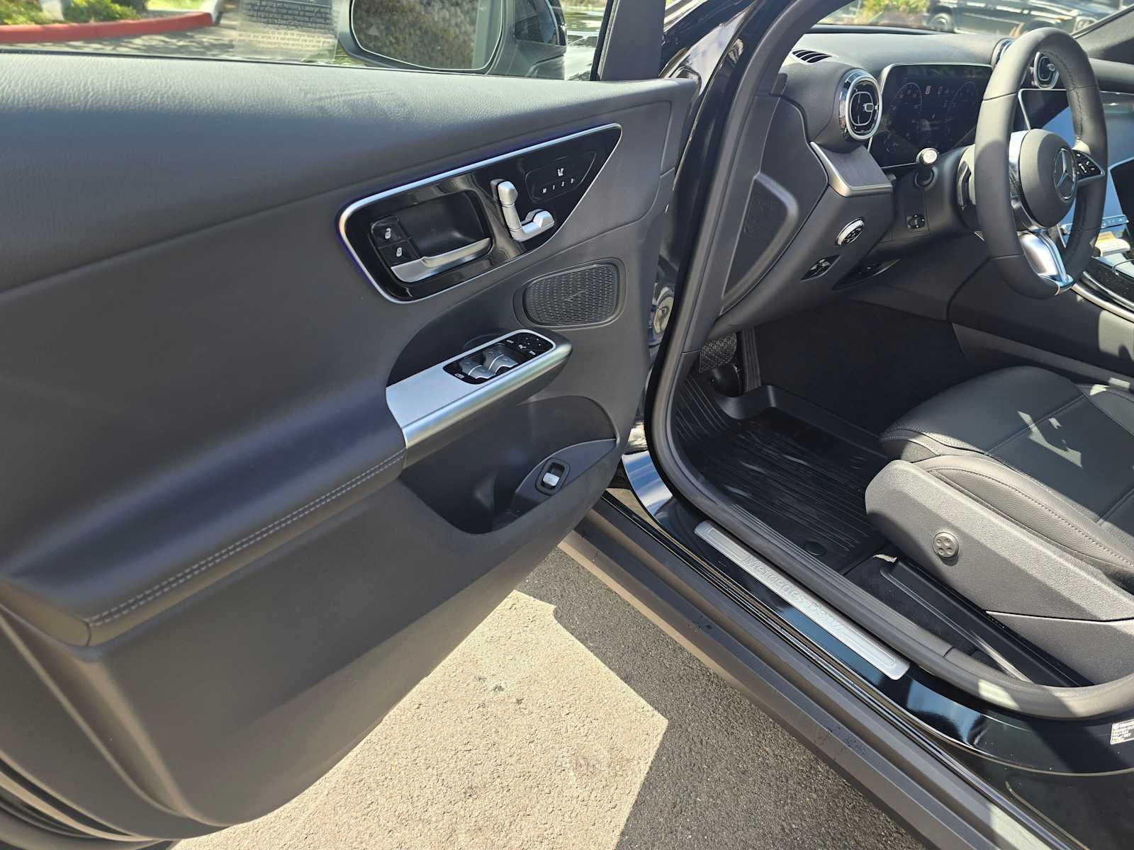 2026 Mercedes-Benz GLC 300 SUV