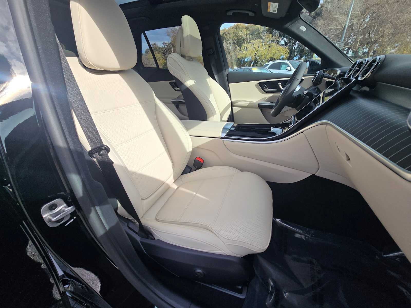 2026 Mercedes-Benz GLC 300 SUV