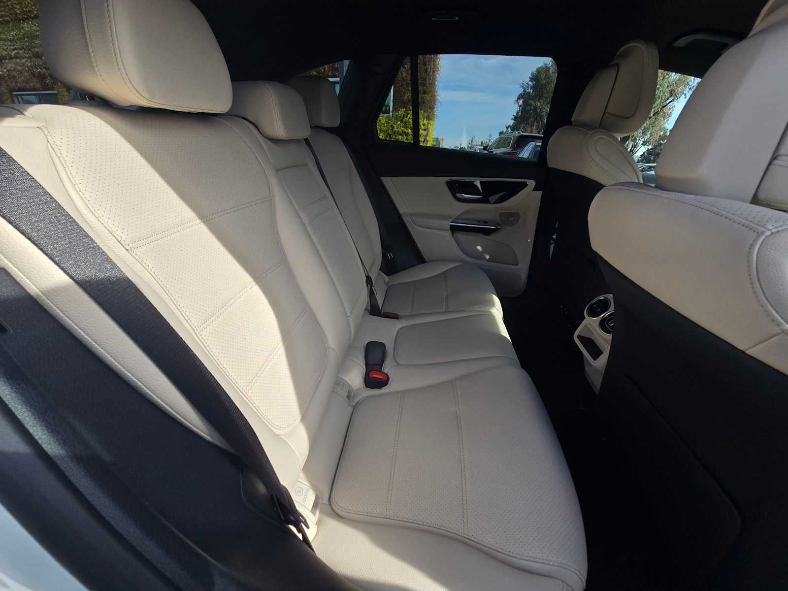 2026 Mercedes-Benz GLC 300 SUV