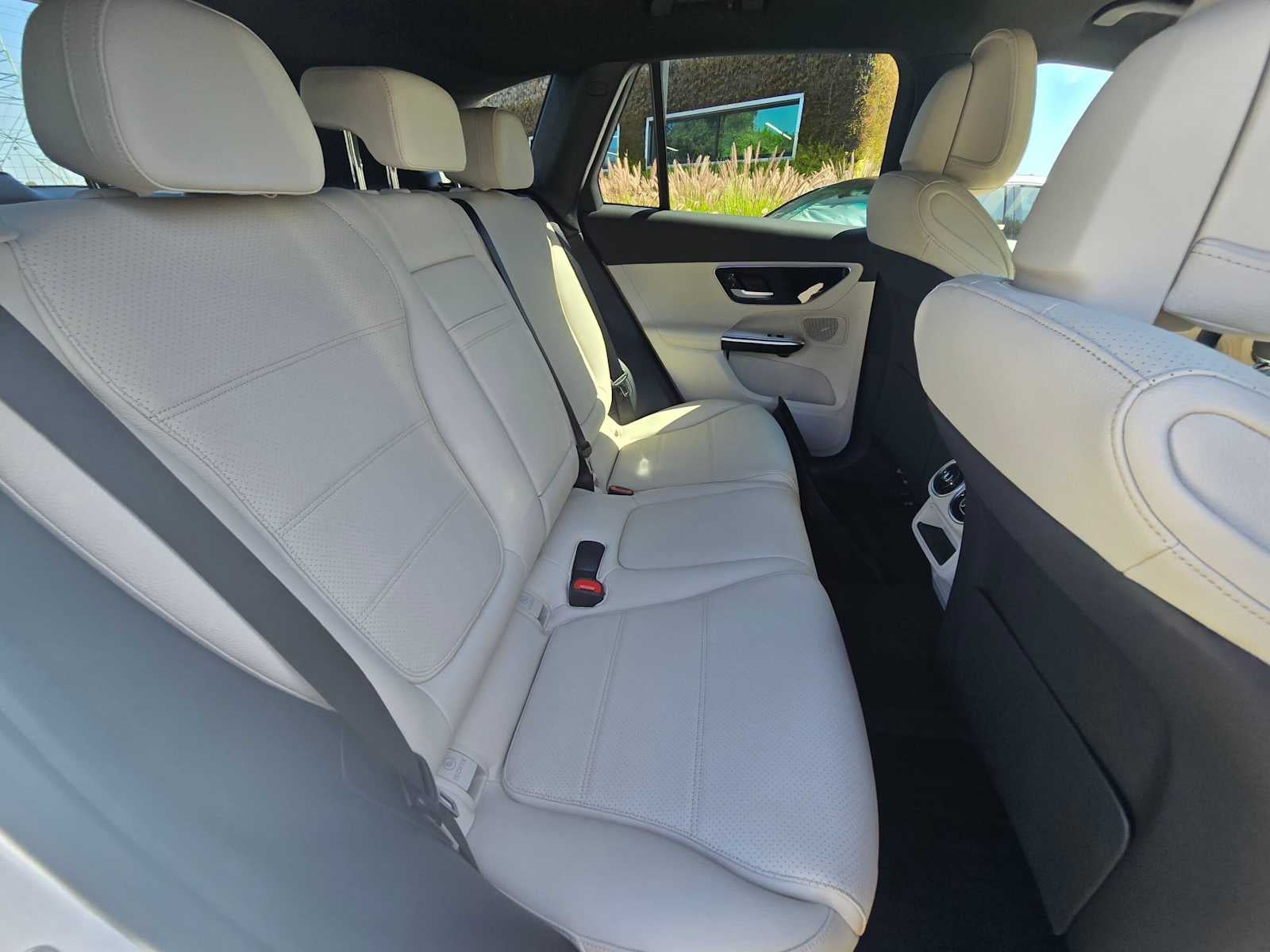 2026 Mercedes-Benz GLC 300 SUV