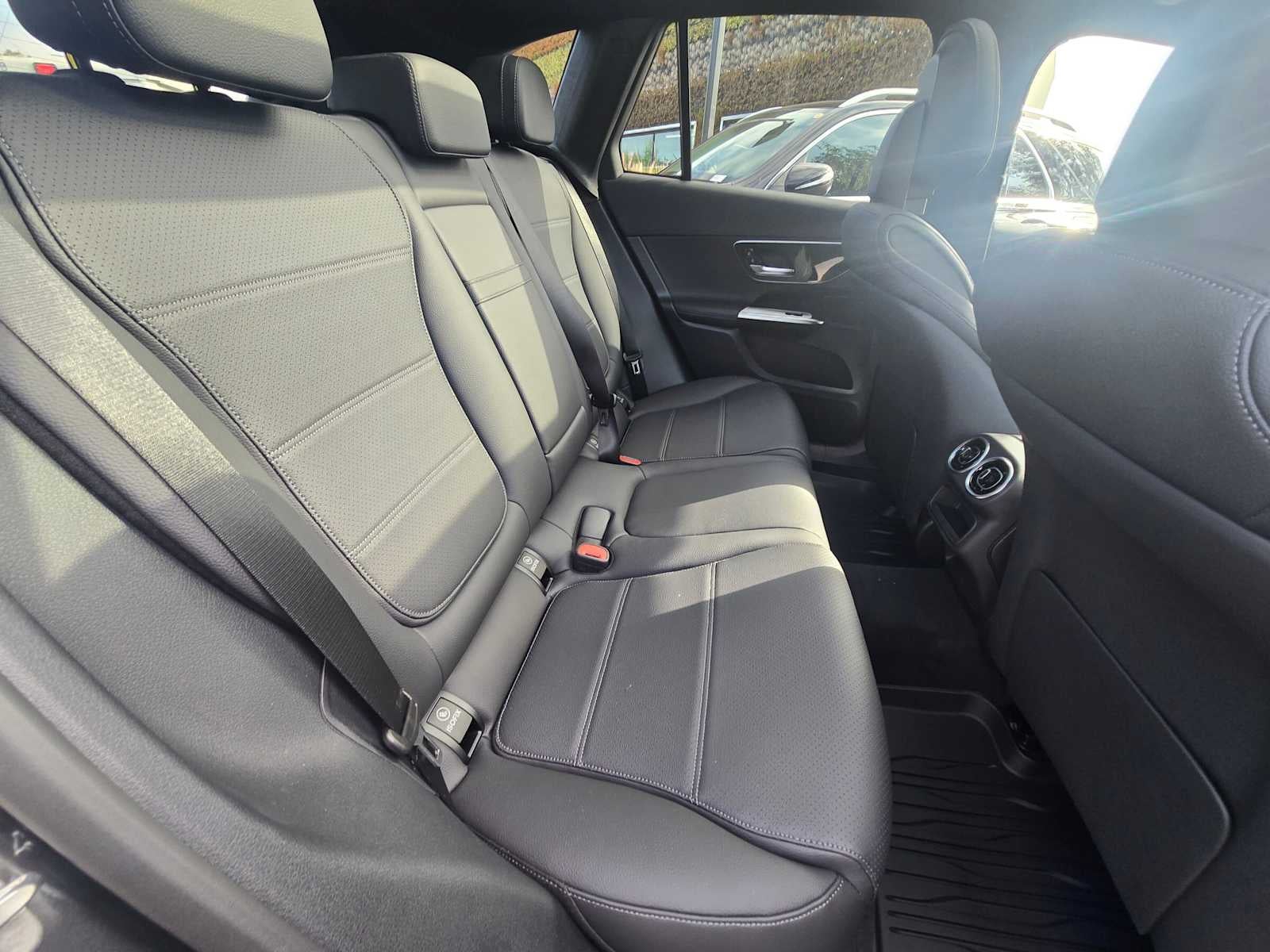 2026 Mercedes-Benz GLC 300 SUV