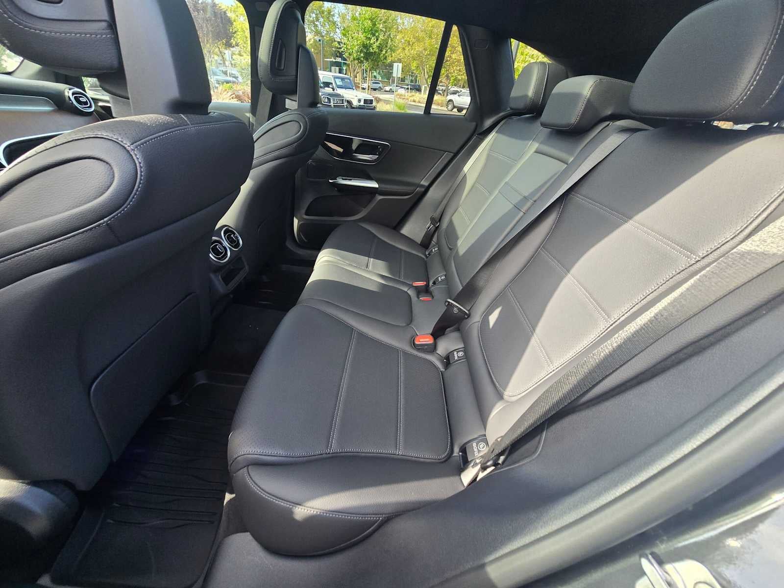 2026 Mercedes-Benz GLC 300 SUV