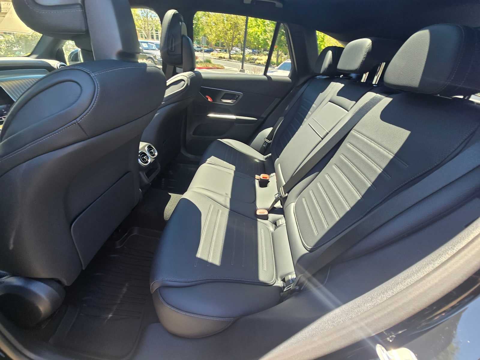 2026 Mercedes-Benz GLC 300 SUV