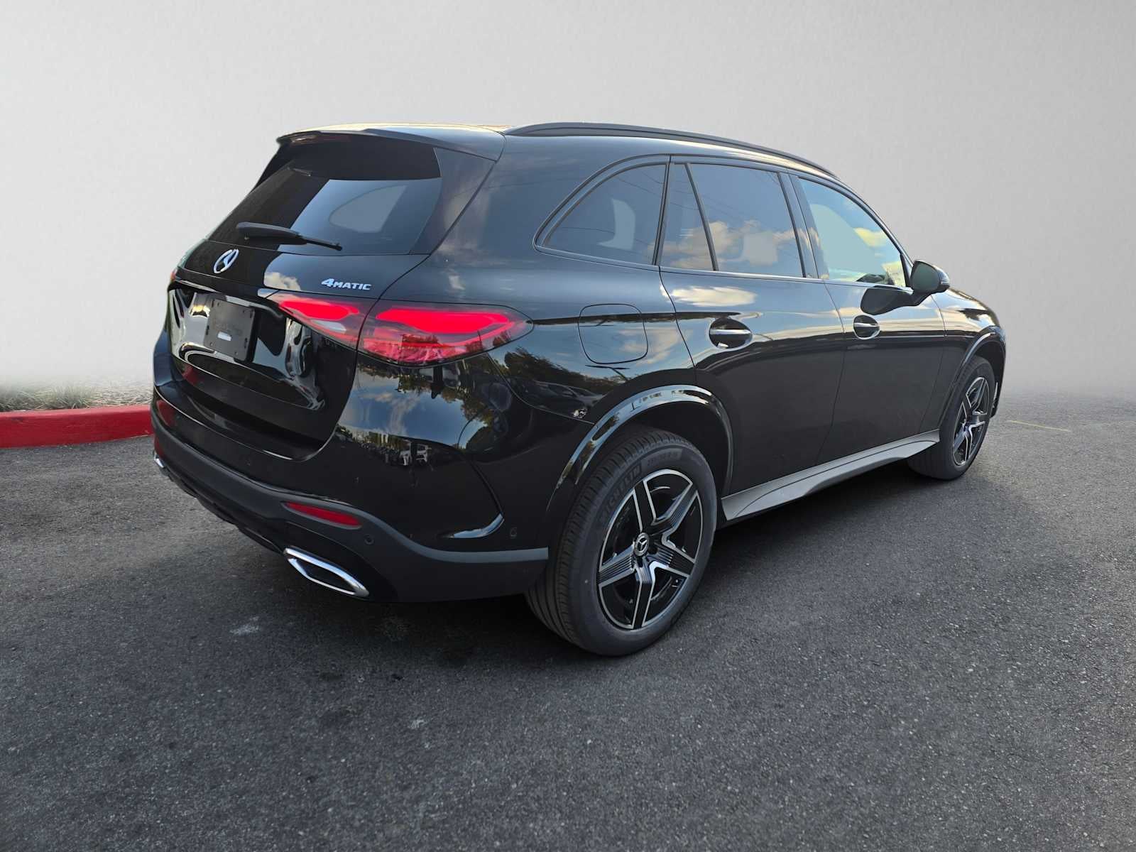 2027 Mercedes-Benz GLC 300 4MATIC® SUV