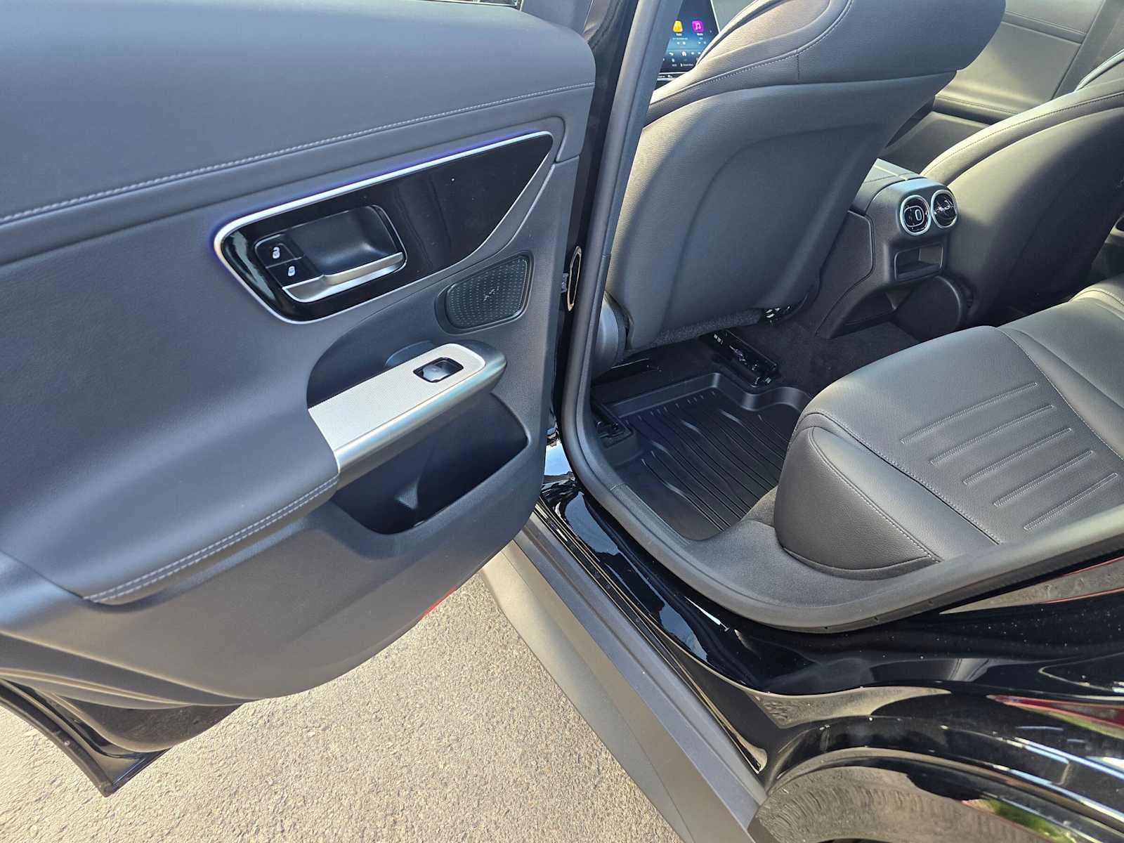 2027 Mercedes-Benz GLC 300 4MATIC® SUV