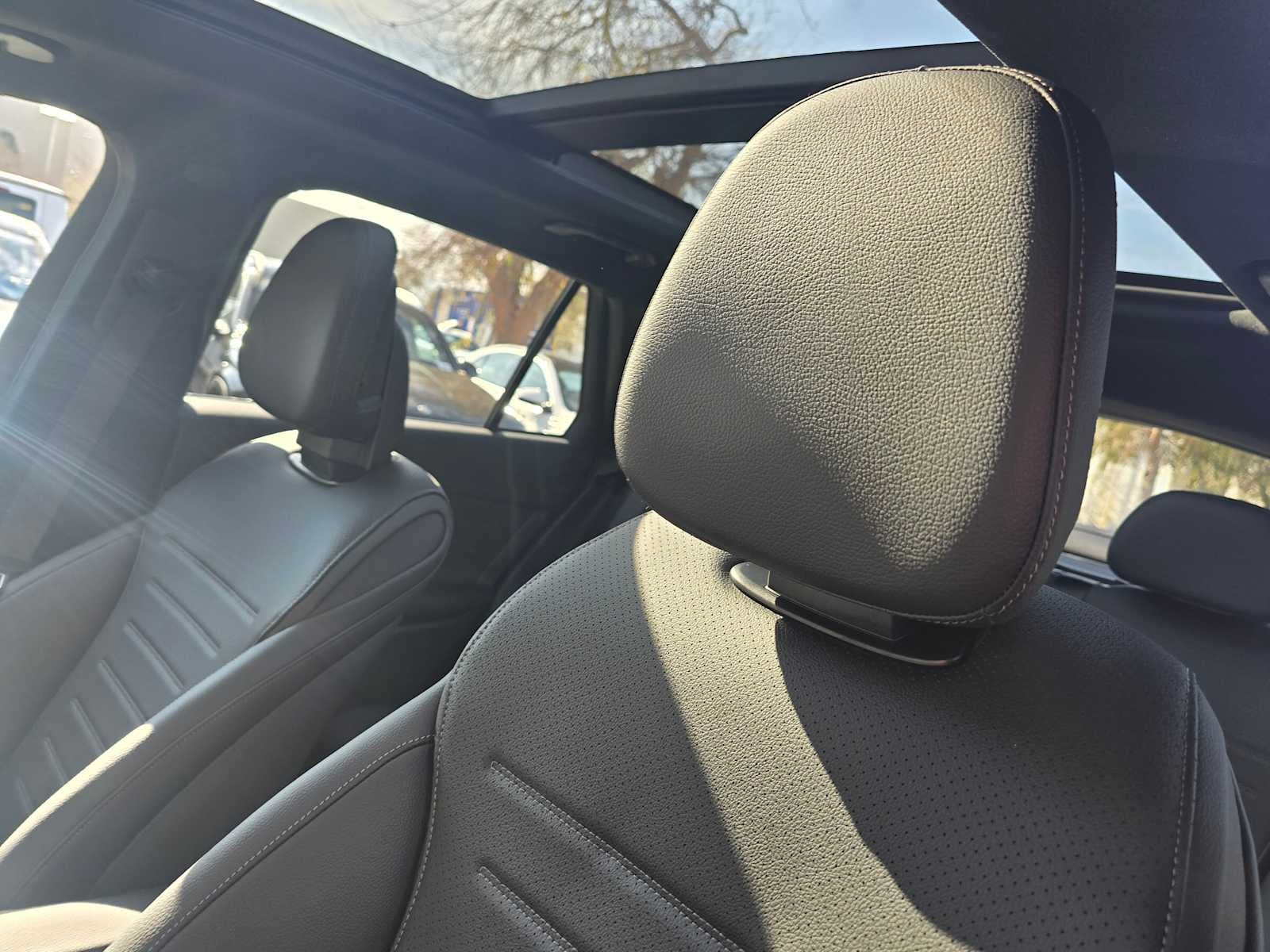 2026 Mercedes-Benz GLC 300 GLC 300