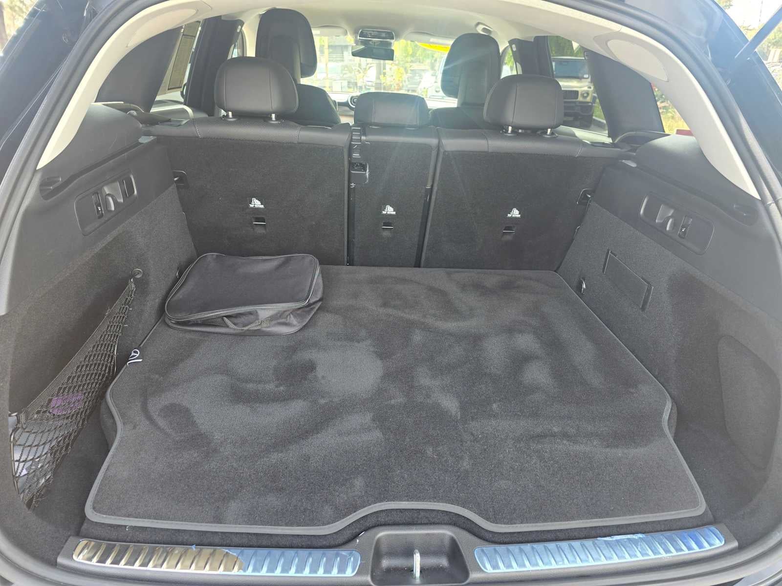 2025 Mercedes-Benz GLC 350e 4MATIC® SUV