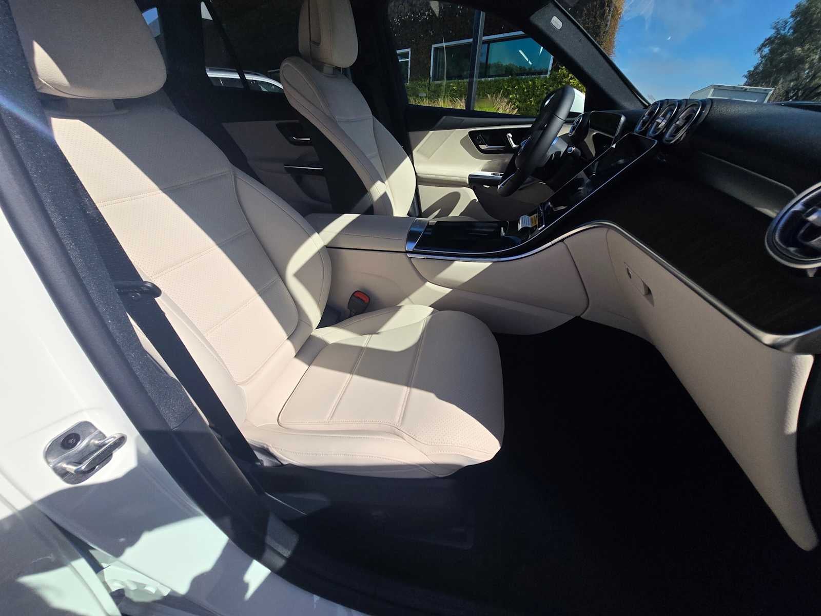 2026 Mercedes-Benz GLC 350e GLC 350e