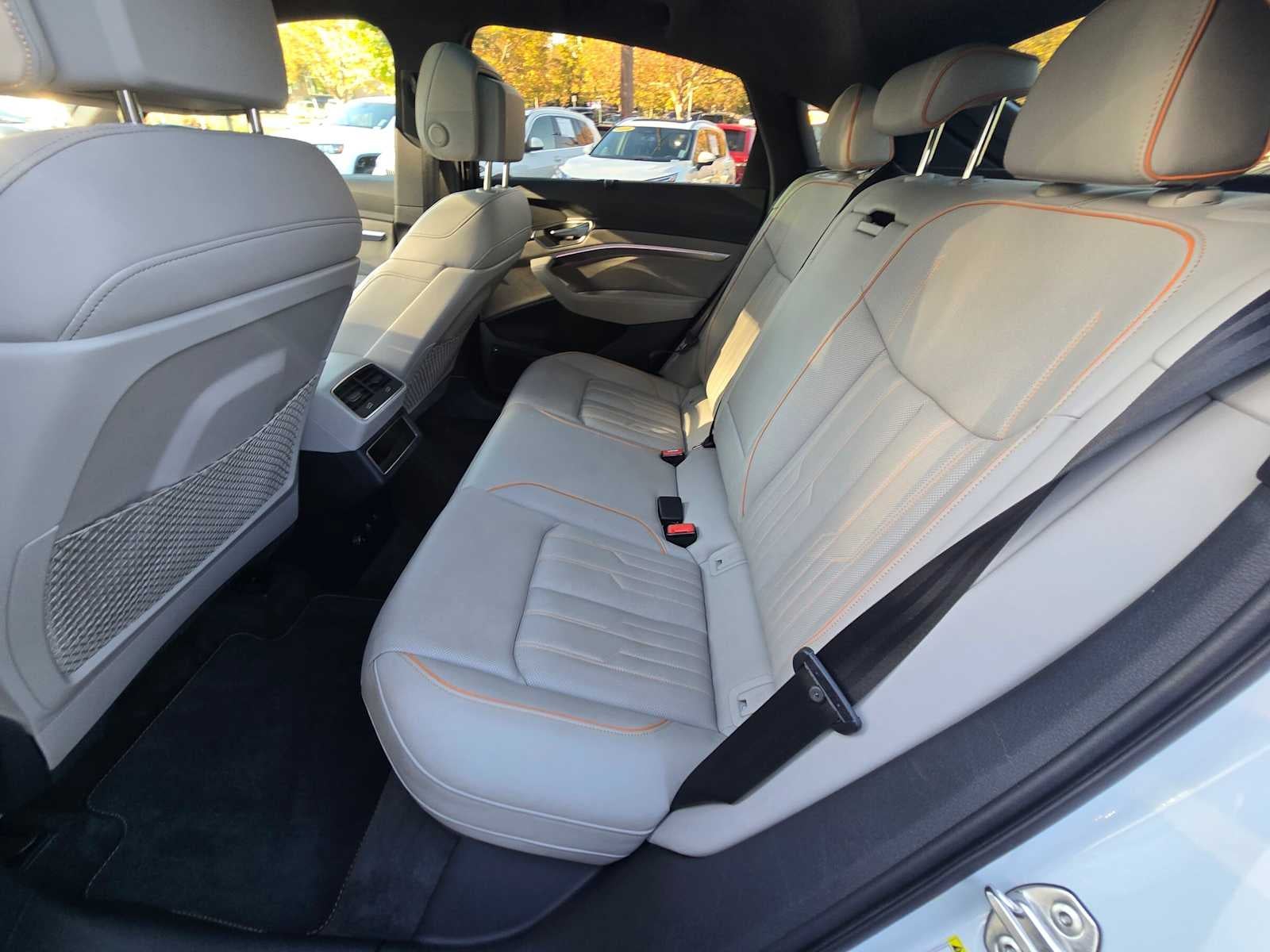 2024 Audi Q8 e-tron Sportback S line Prestige