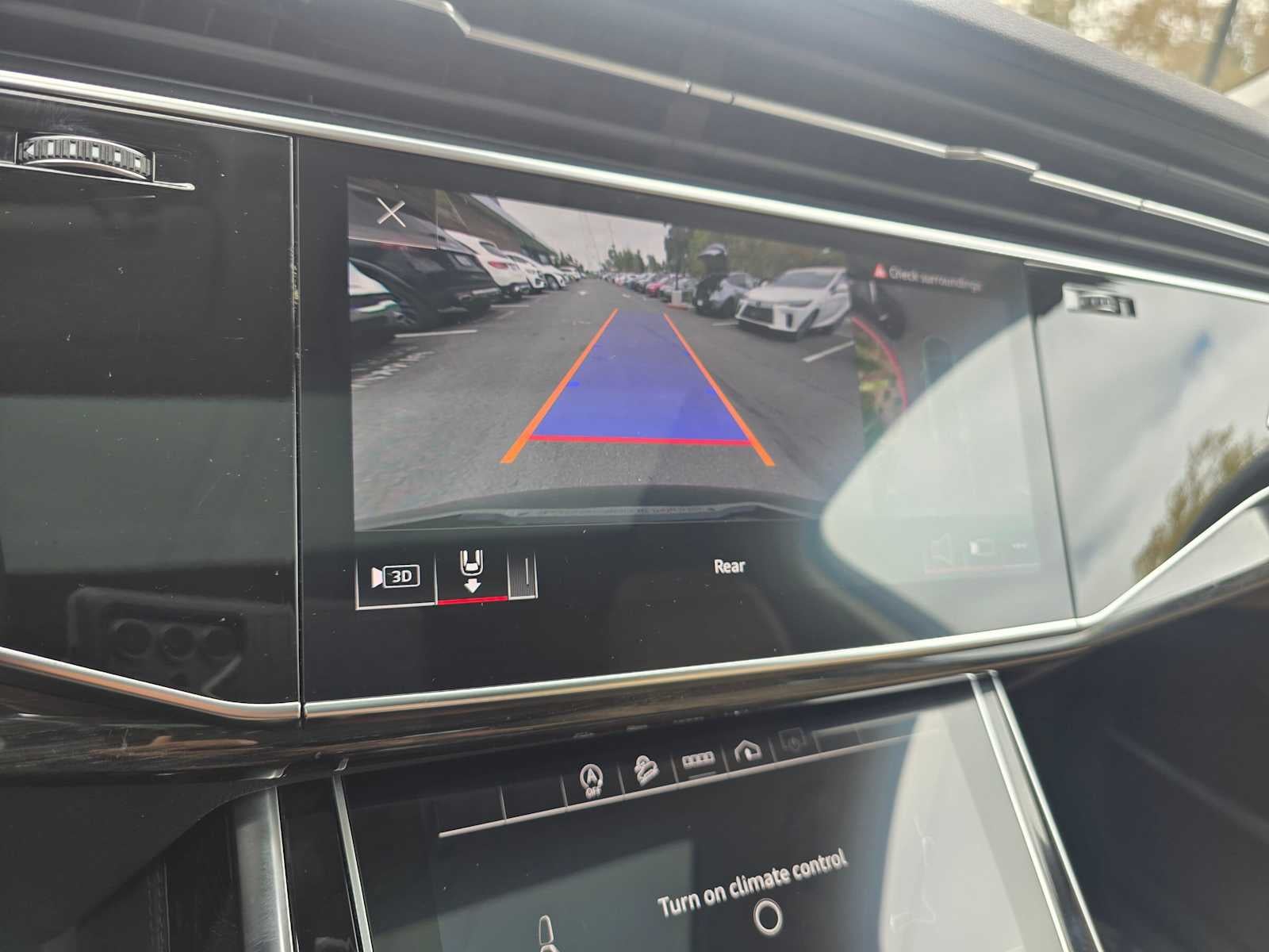 2023 Audi Q7 Premium Plus