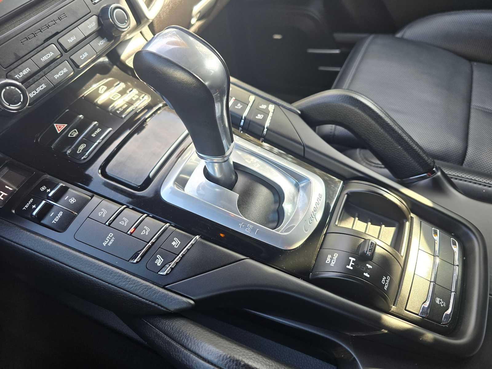 2018 Porsche Cayenne Platinum Edition